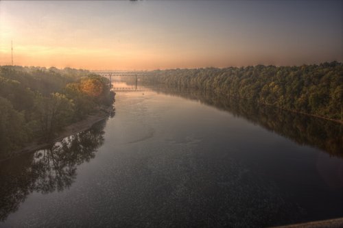 Qtpfsgui 1.9.3 tonemapping parameters: Operator: Mantiuk Parameters: Contrast Mapping factor: 0.1 Saturation Factor: 1.2  Detail Factor: 1.9  ------ PreGamma: 0.697